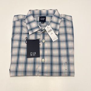 GAP Factory Men’s Poplin Shirt in Slim Fit